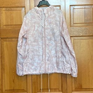 Columbia Women Windbreaker, Large, Pink and White Camo